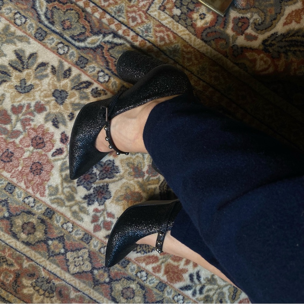 Pointed toe heels - Picture 2 of 6